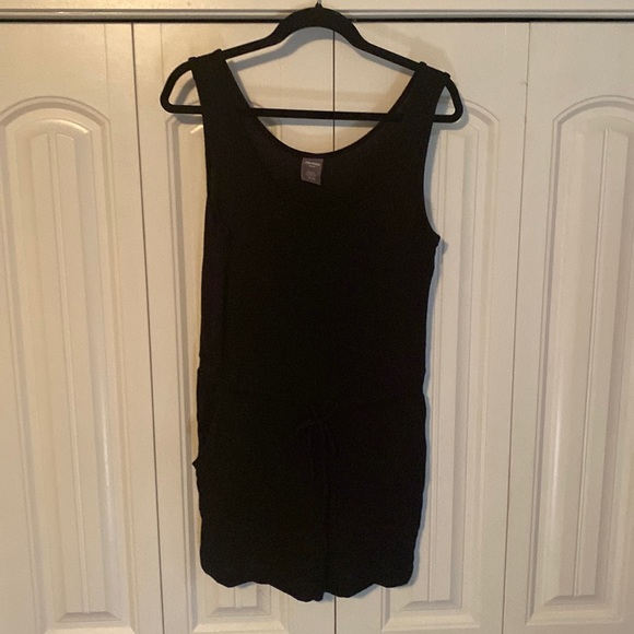 Joe Fresh - short lounge romper - size M - Picture 1 of 2